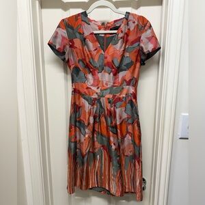 Banana Republic Orange and Gray Abstract V-Neck Short Sleeve Dress